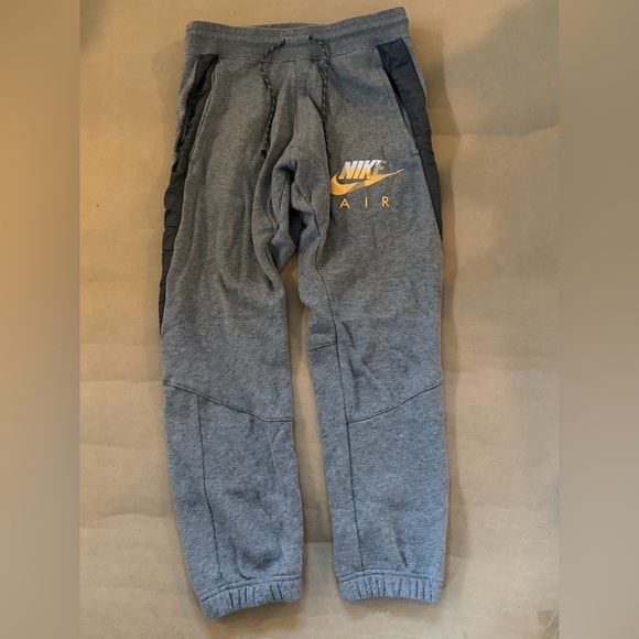 NIke Slim Fit Sweatsuit - Picture 13 of 14